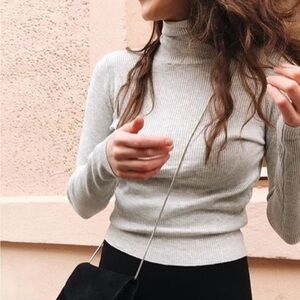 Brandy Melville light gray turtleneck long sleeve